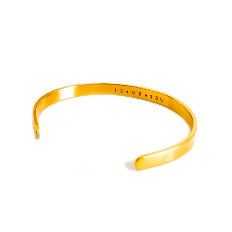 Brazalete dorado 6mm grabado a mano