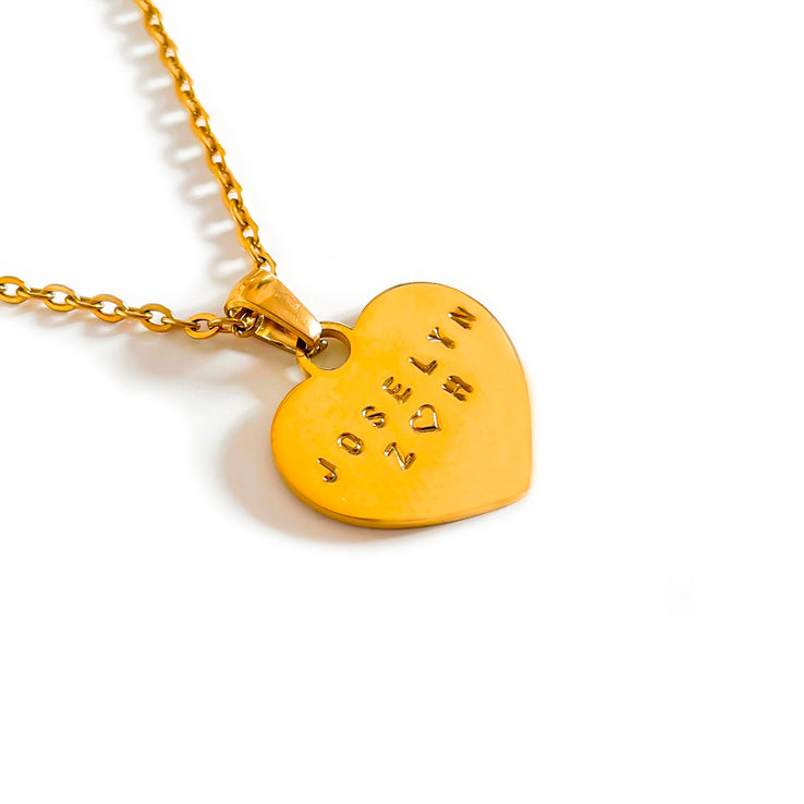 Collar Corazón dorado con grabado a mano