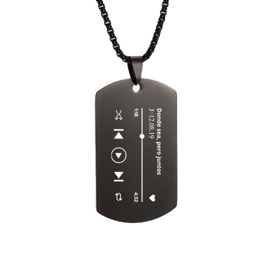 Collar estilo militar negro con reproductor